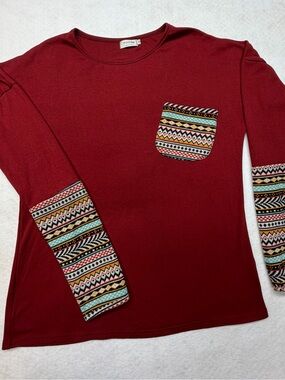Postmark Women's Long Sleeve Burgundy Tee with Patterned Pocket